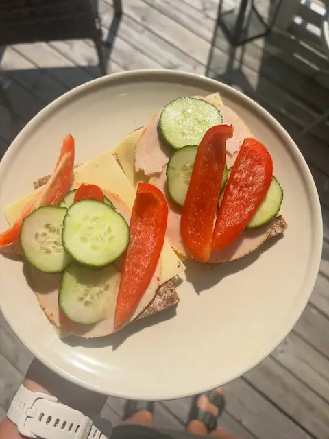 Middag med proteinkilde og grønnsaker